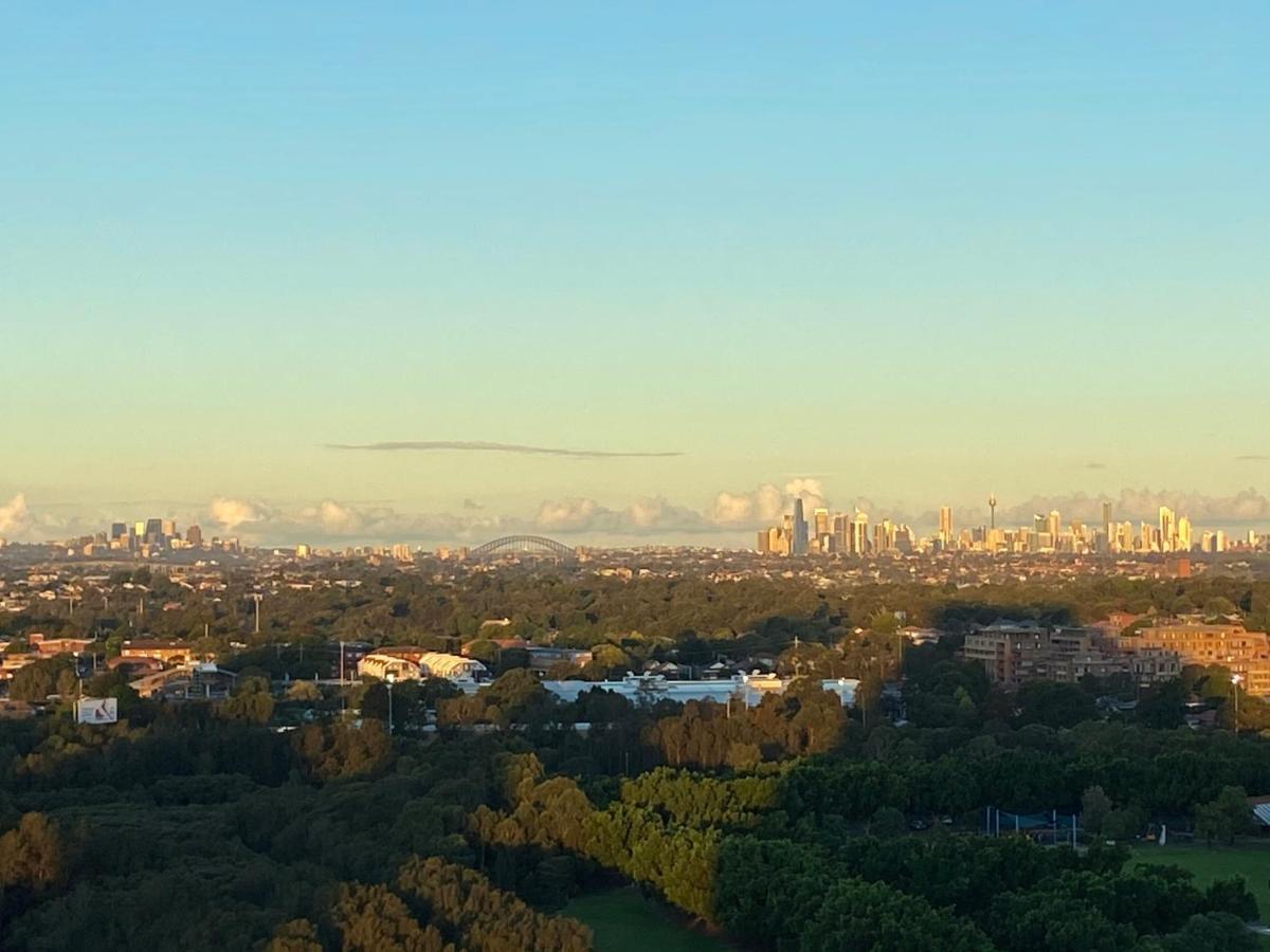 Parkside & City View In Sydney Olympic Park Экстерьер фото