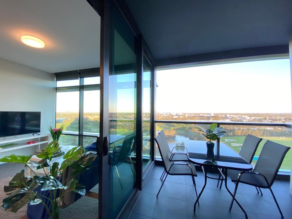 Parkside & City View In Sydney Olympic Park Экстерьер фото